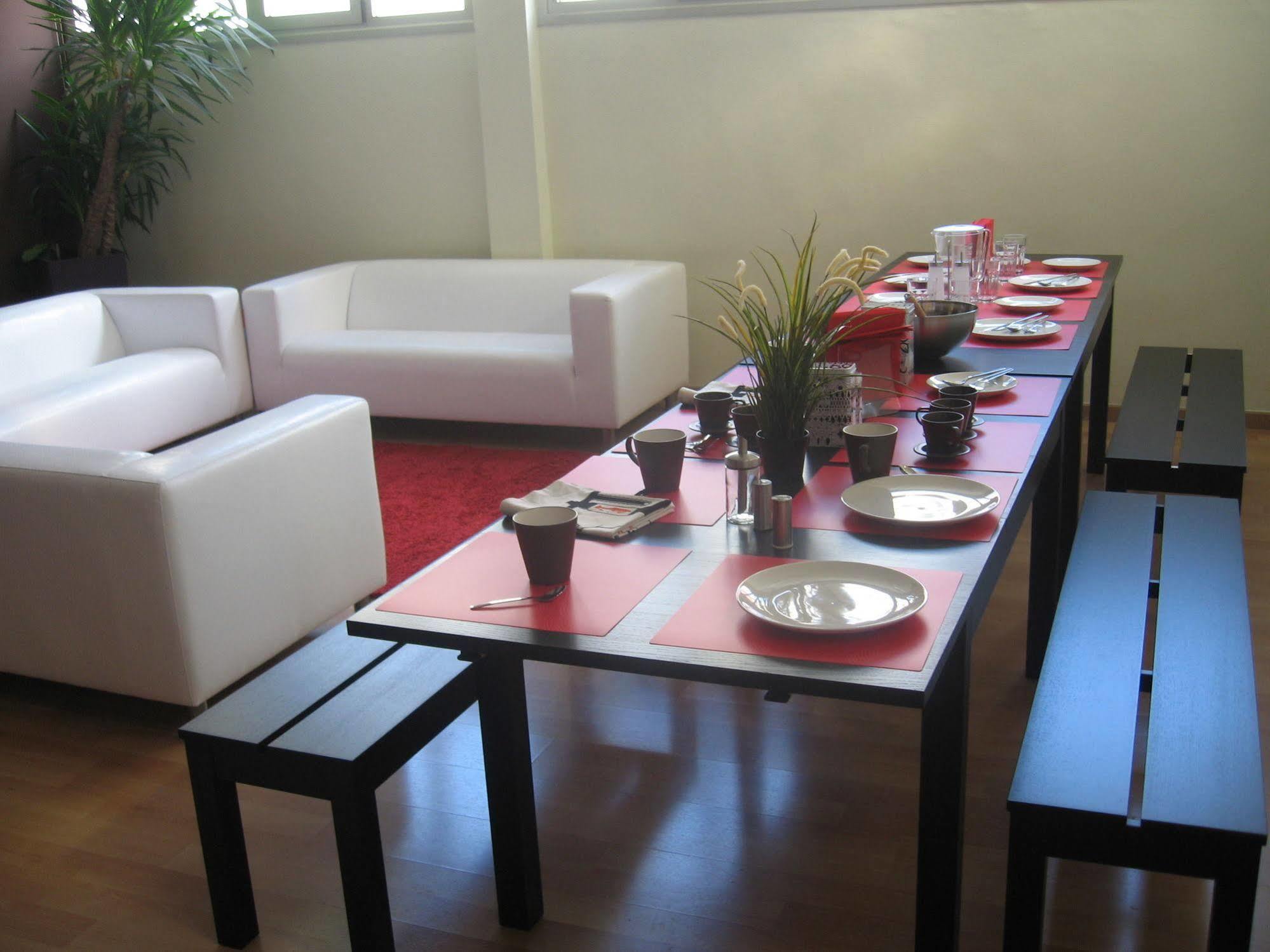 Hostel Bilbao Central Rooms *
